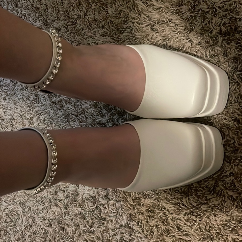 Platform white chunky heels